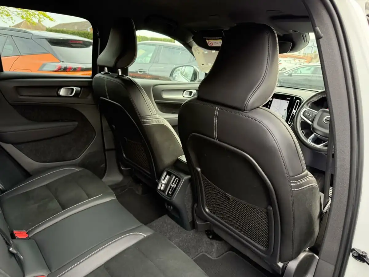2021-volvo-xc40-20-b4-r-design-pro-194bhp-auto-big-22