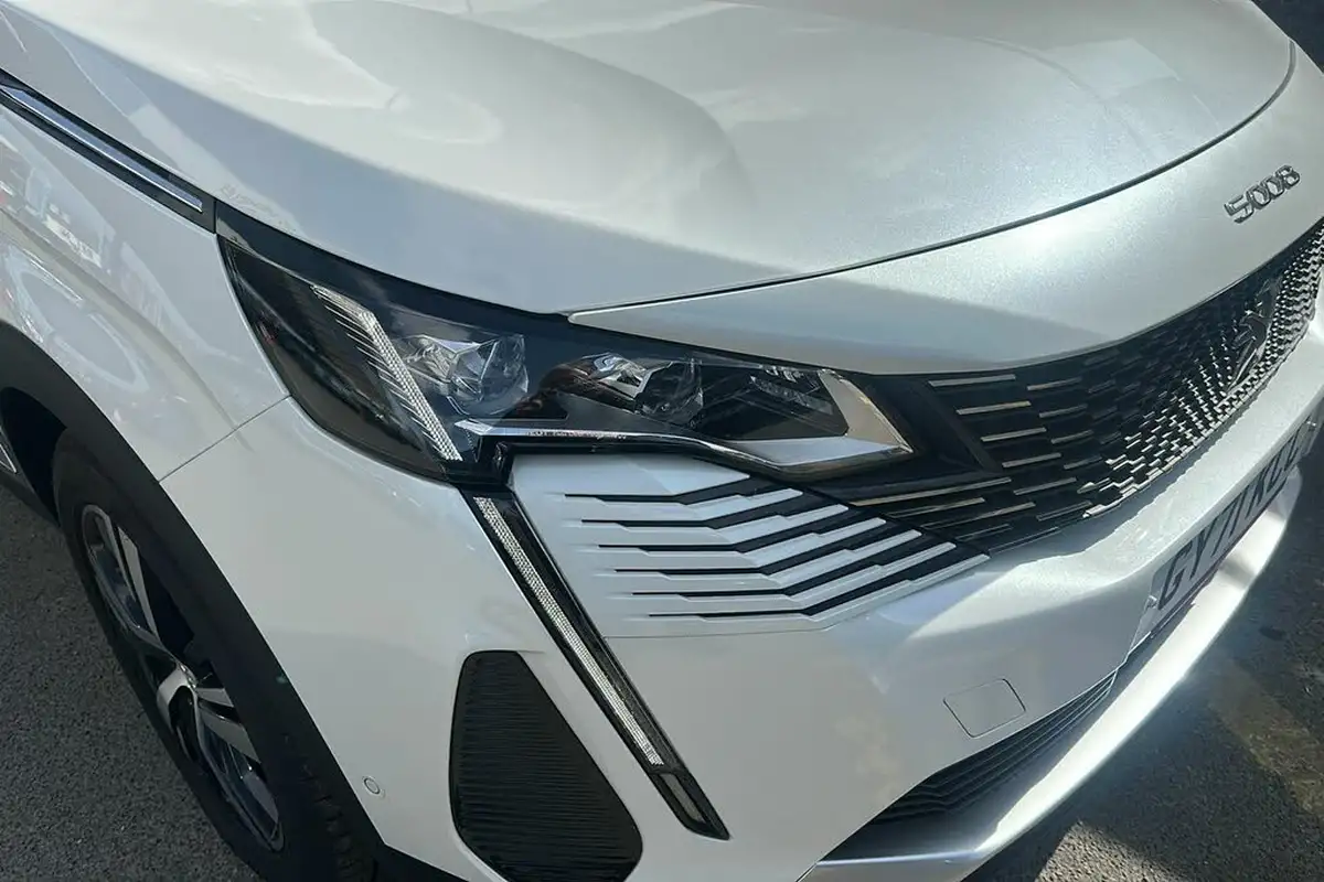 2021-peugeot-5008-suv-12-puretech-gt-eat8-big-18