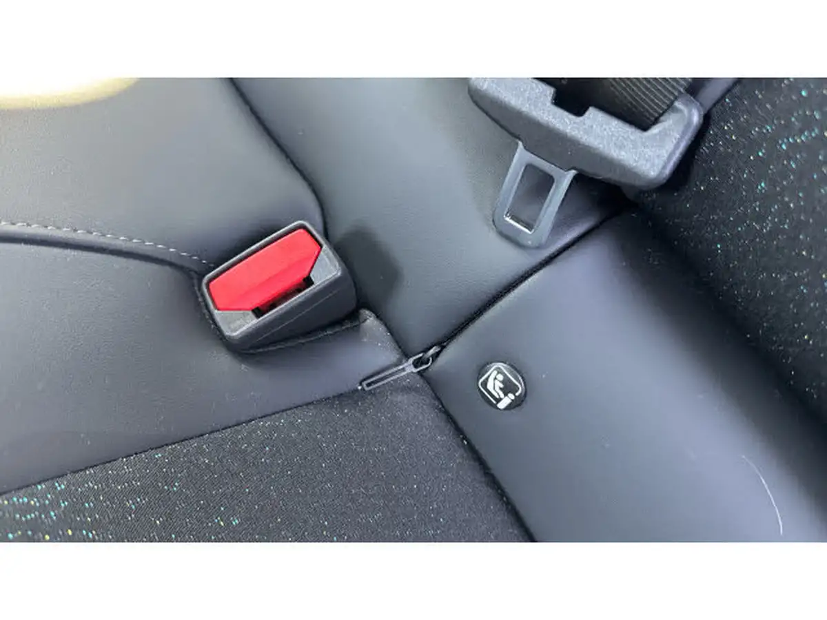 2024-peugeot-308-e-first-edition-big-16