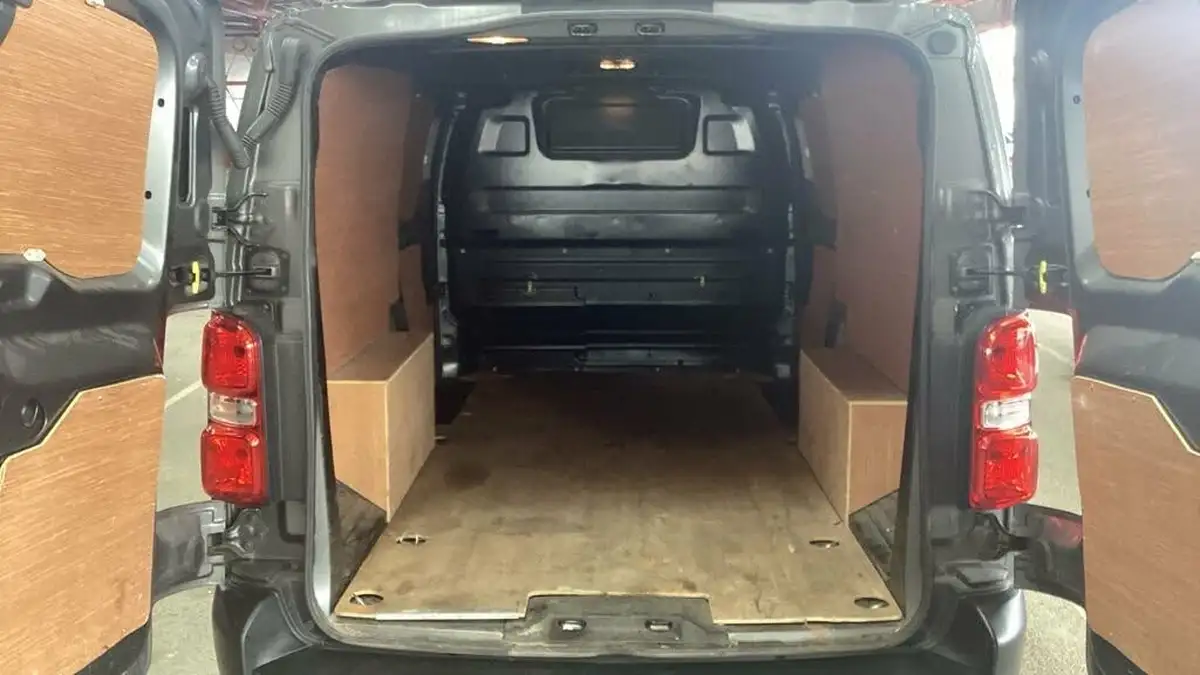 2022-citroen-dispatch-15bluehdi-enterprise-pro-xl-1000-big-9