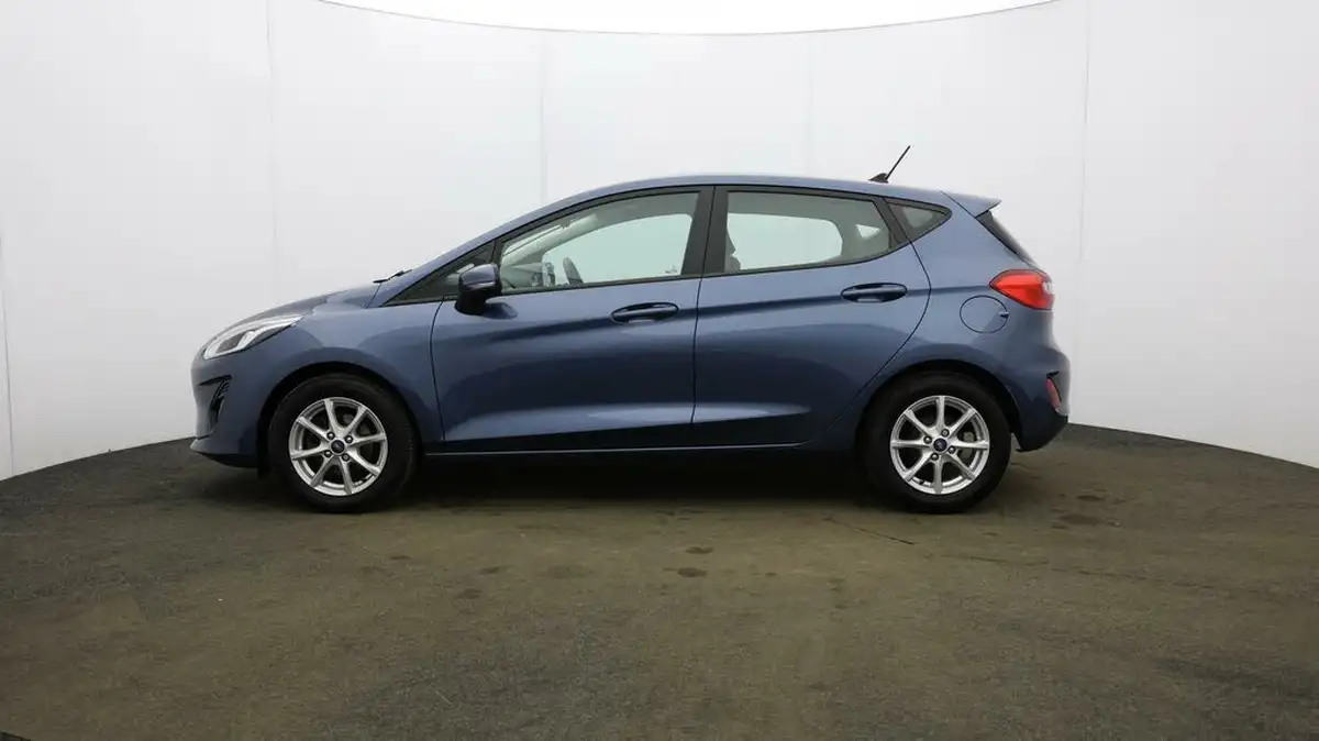 2019-ford-fiesta-10t-zetec-5d-big-3