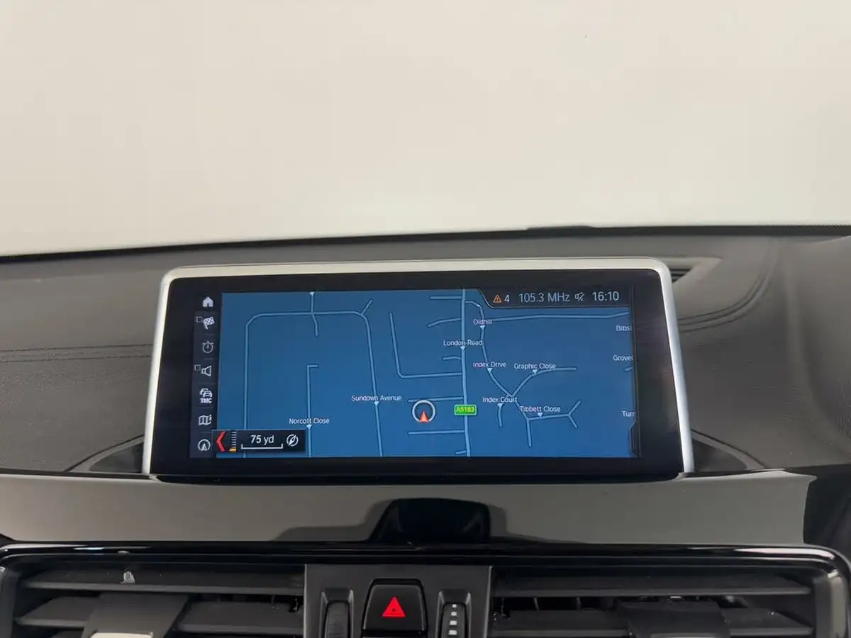 2019-bmw-x1-20-sdrive-20i-xline-sdrive-20i-big-47