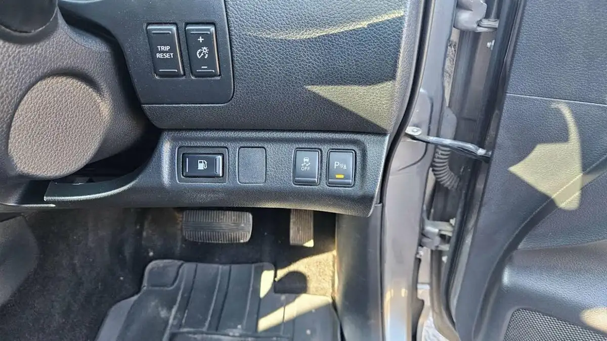 2018-nissan-navara-23dci-tekna-auto-big-32