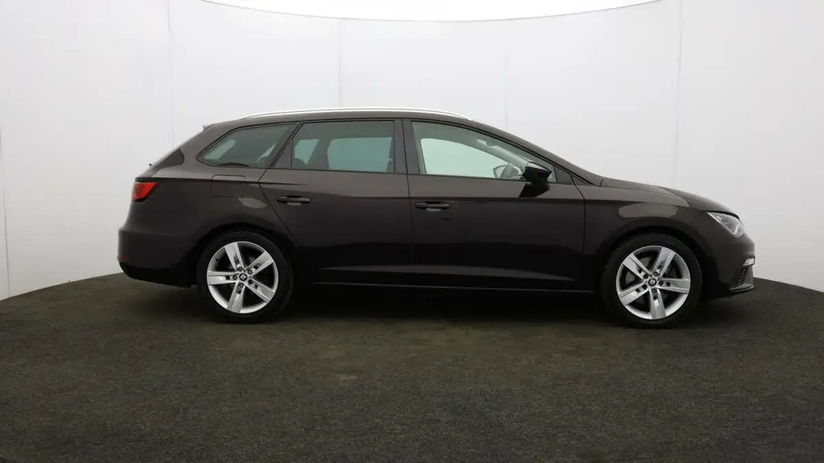 2019-seat-leon-20-tsi-fr-estate-big-45
