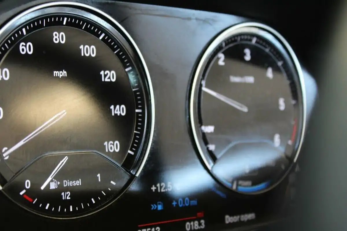 2018-bmw-2-series-20td-218d-m-sport-148bhp-coupe-2d-big-39