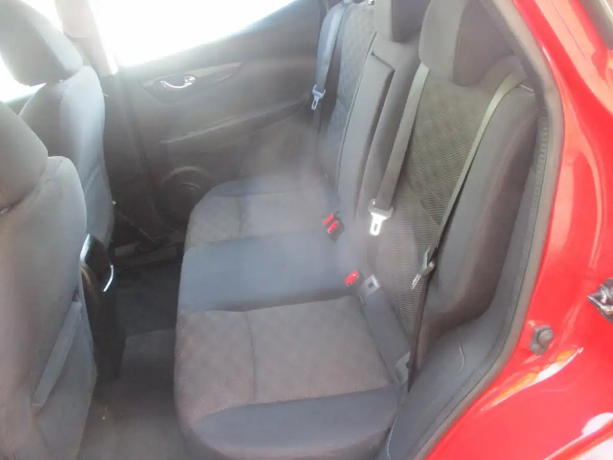 2016-nissan-qashqai-12-dig-t-acenta-tech-pk-big-24