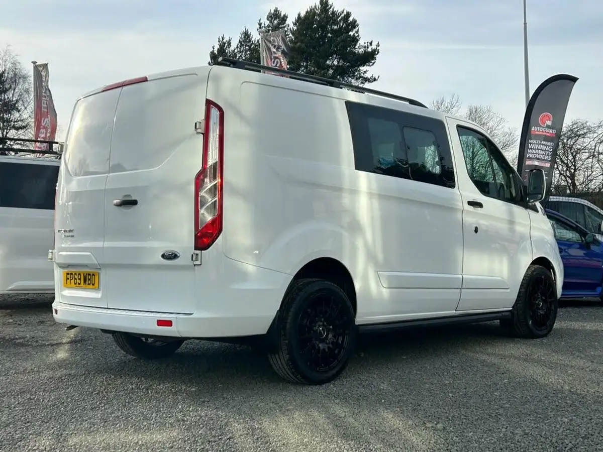 2019-ford-transit-custom-20tdci-300-l1h1-leader-105pseu6dt-double-cab-in-van-big-3