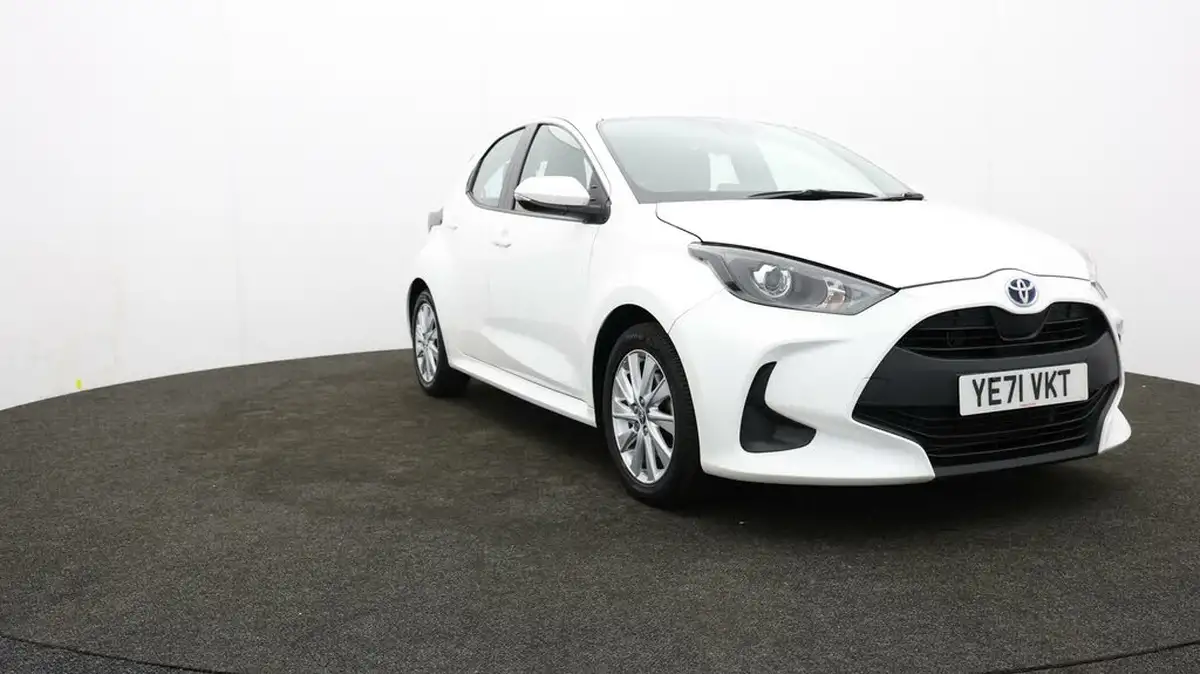 2022-toyota-yaris-15-vvt-i-icon-big-42