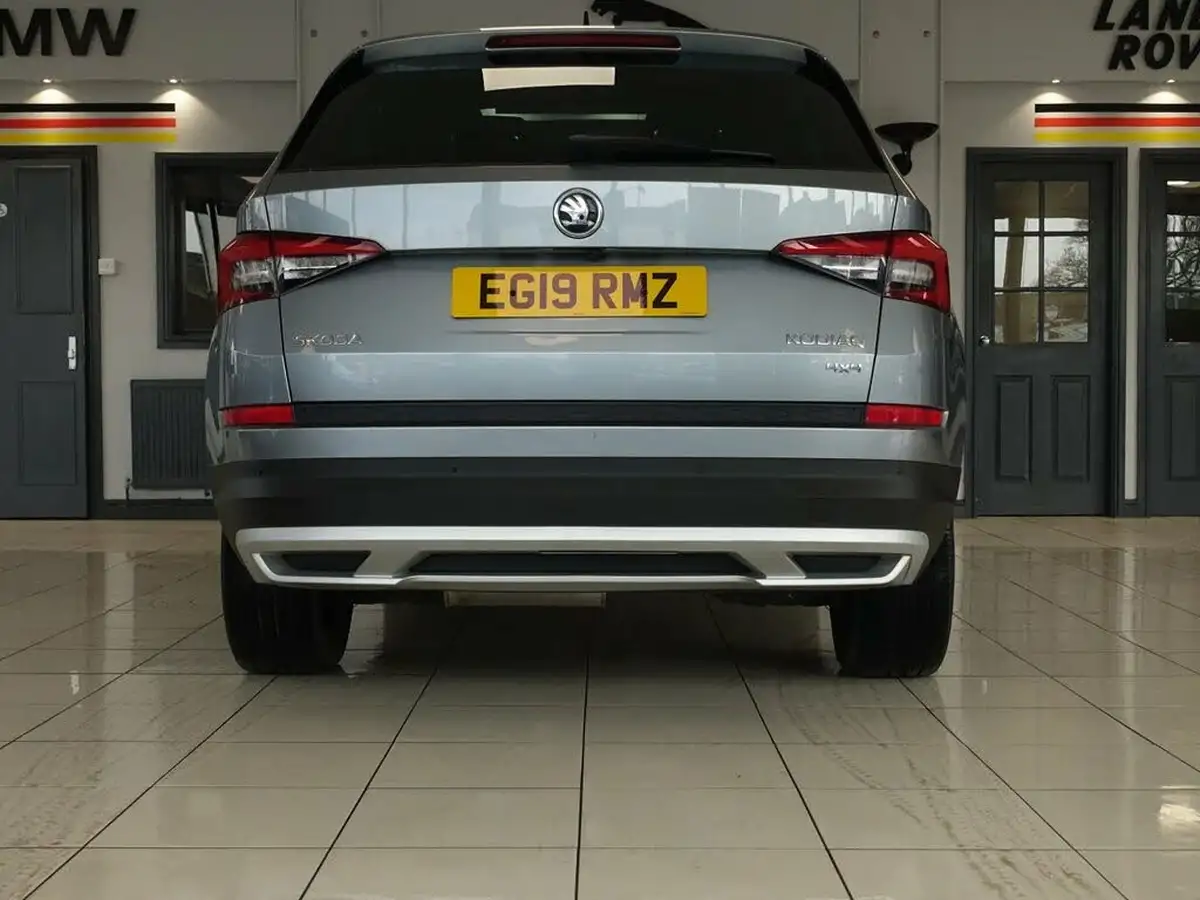 2019-skoda-kodiaq-20tdi-scout-190ps-seats-scr-dsg-big-7