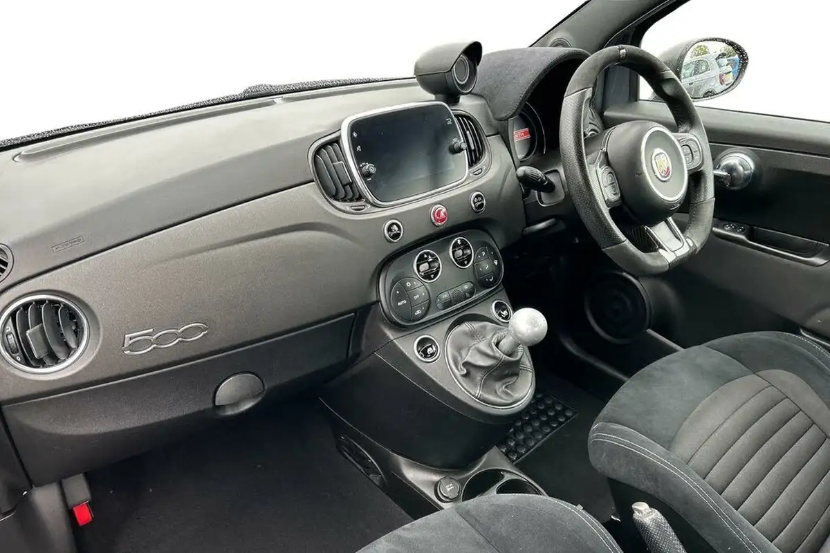 2022-abarth-595-14-tjet-competizione-big-1