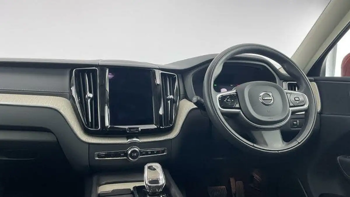 2021-volvo-xc60-20td-b4-inscription-awd-big-16