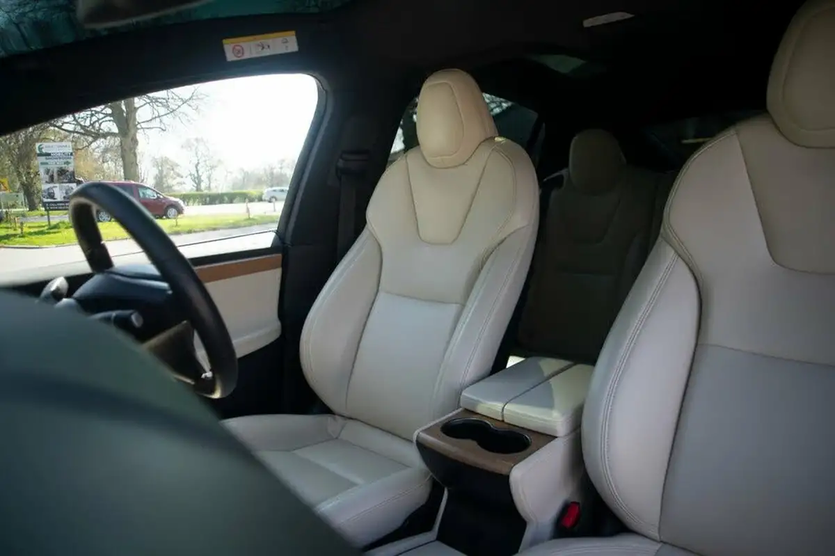 2020-tesla-model-x-e-long-range-big-25