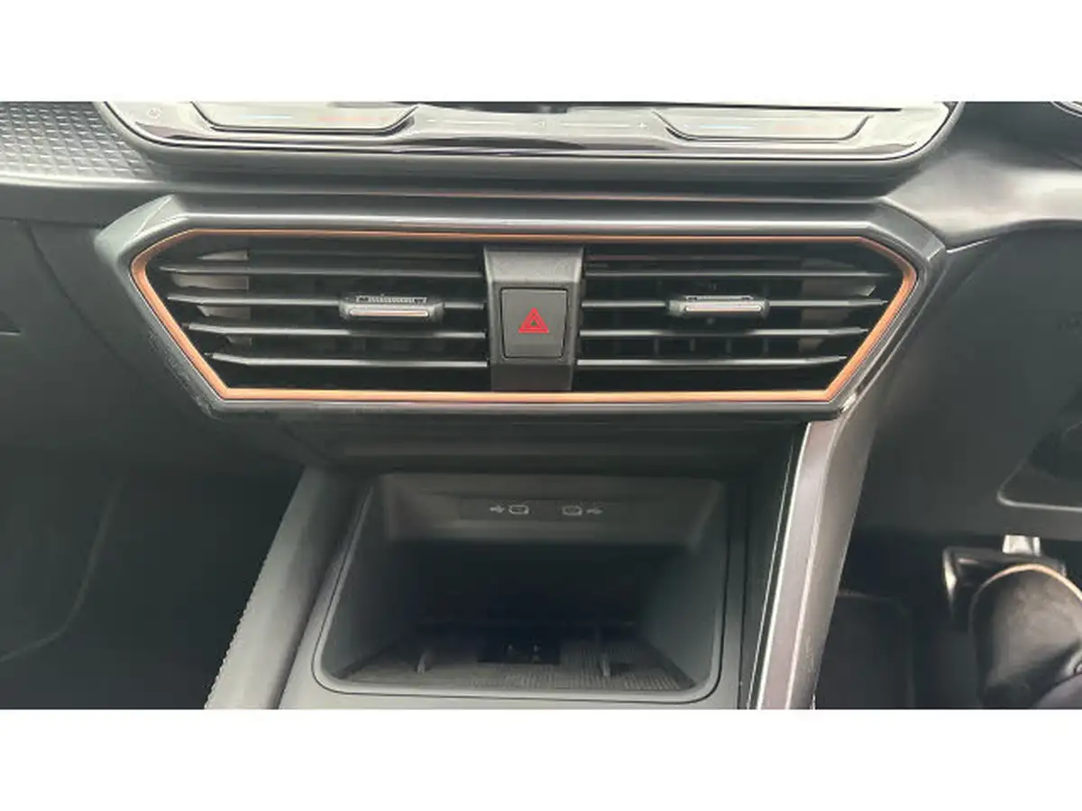 2025-cupra-formentor-15-e-hybrid-v2-big-12