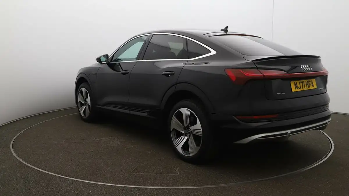 2021-audi-e-tron-55e-s-line-sportback-big-55