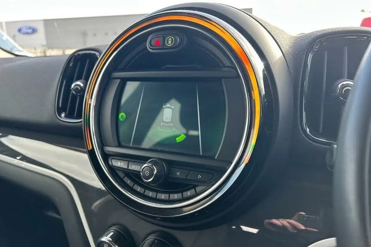 2019-mini-countryman-15-cooper-s-e-phev-exclusive-comfortnav-plus-big-23