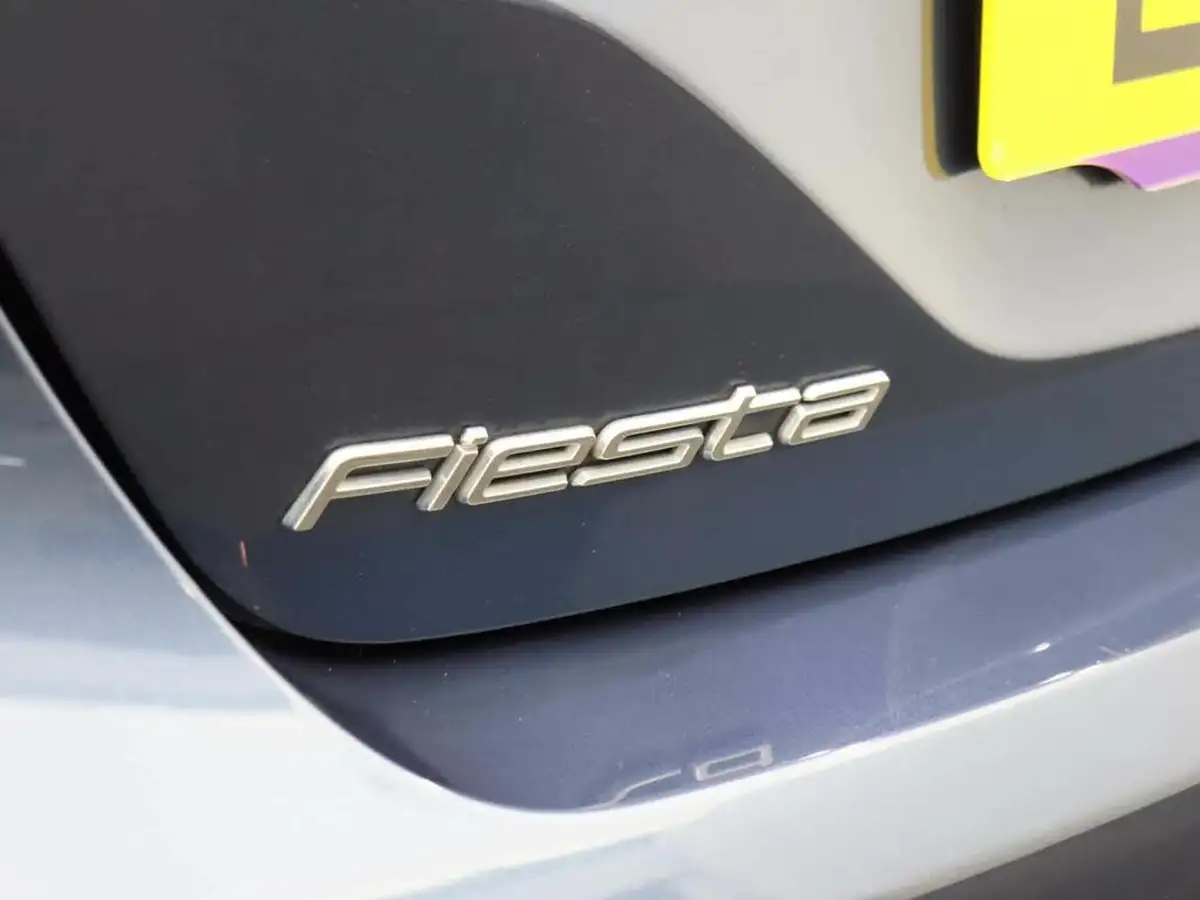 2019-ford-fiesta-10t-titanium-100ps-5d-auto-big-44