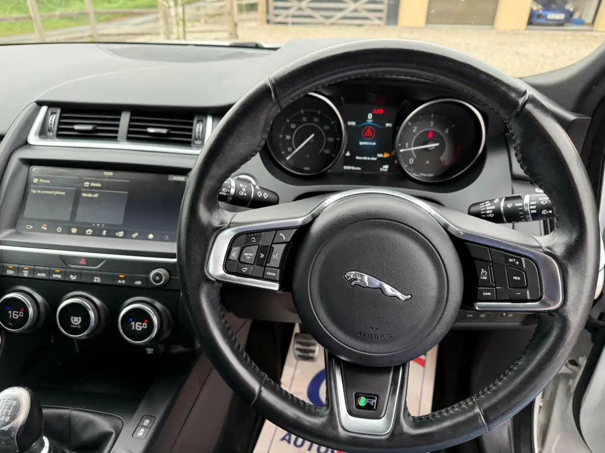 2018-jaguar-e-pace-20-i4d-r-dynamic-150ps-big-20