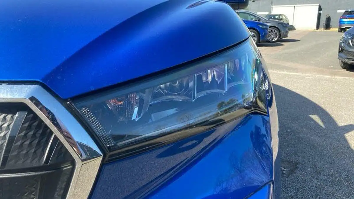 2021-skoda-enyaq-e-60-loft-62-kwh-big-11