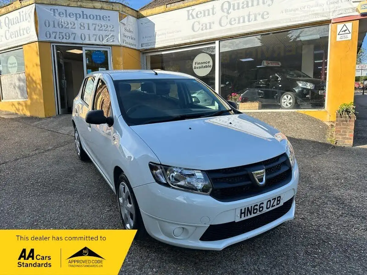 2016-dacia-sandero-12-ambiance-big-0