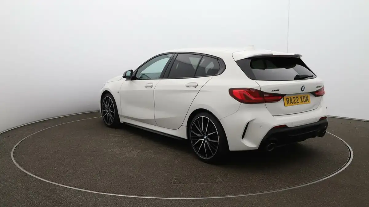 2022-bmw-1-series-20-m135i-xdrive-big-54