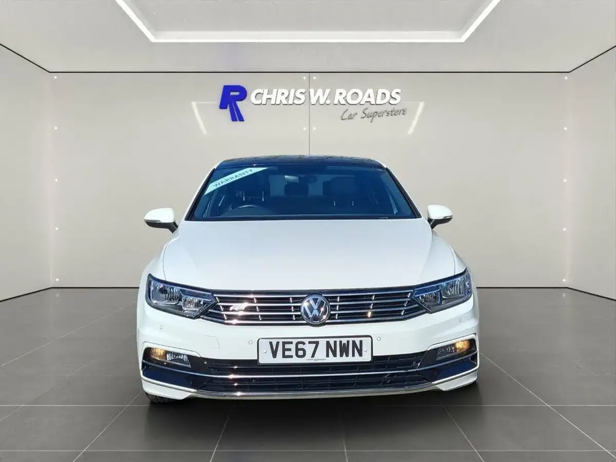 2018-volkswagen-passat-14-tsi-r-line-150ps-saloon-4d-dsg-big-5