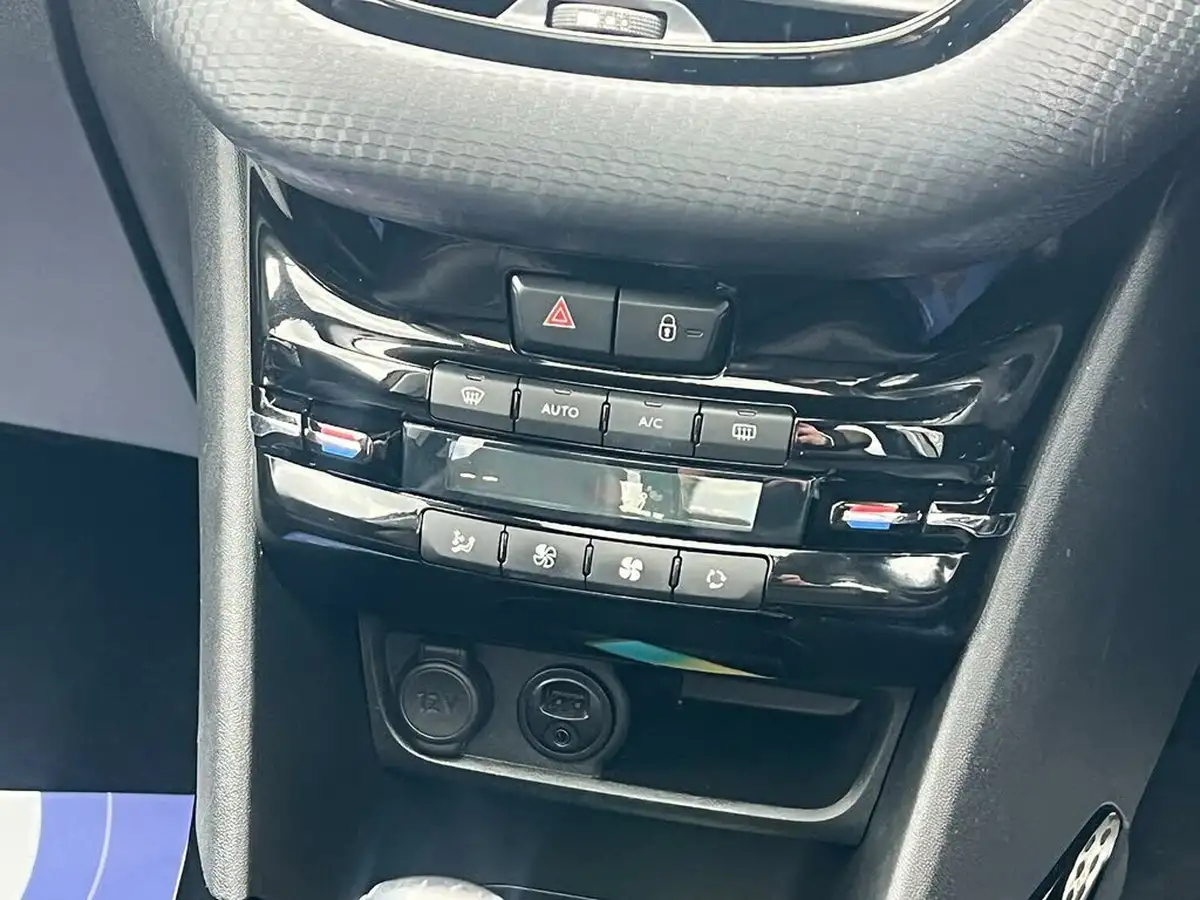 2018-peugeot-2008-suv-12-puretech-gt-line-110bhp-big-31