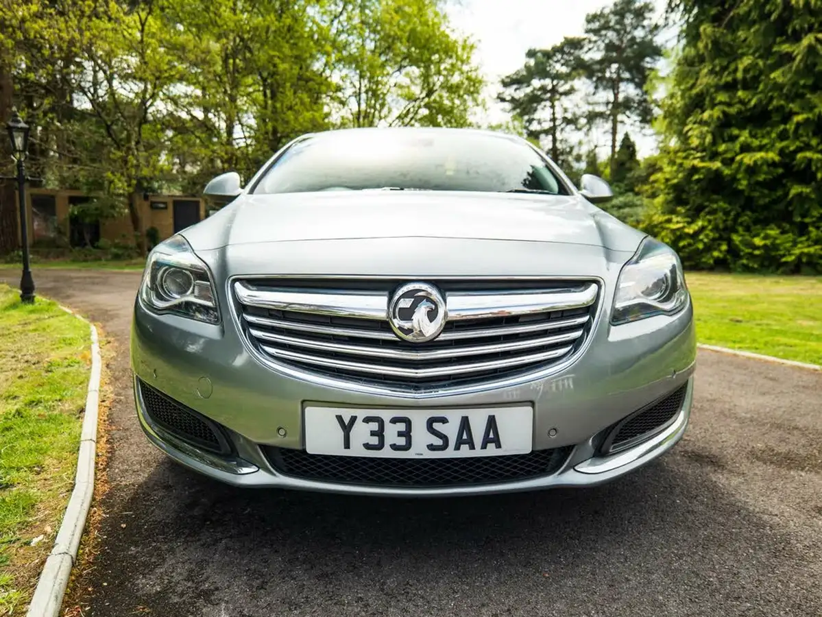 2013-vauxhall-insignia-20cdti-tech-line-140ps-ecoflex-ss-hatchback-5d-big-16