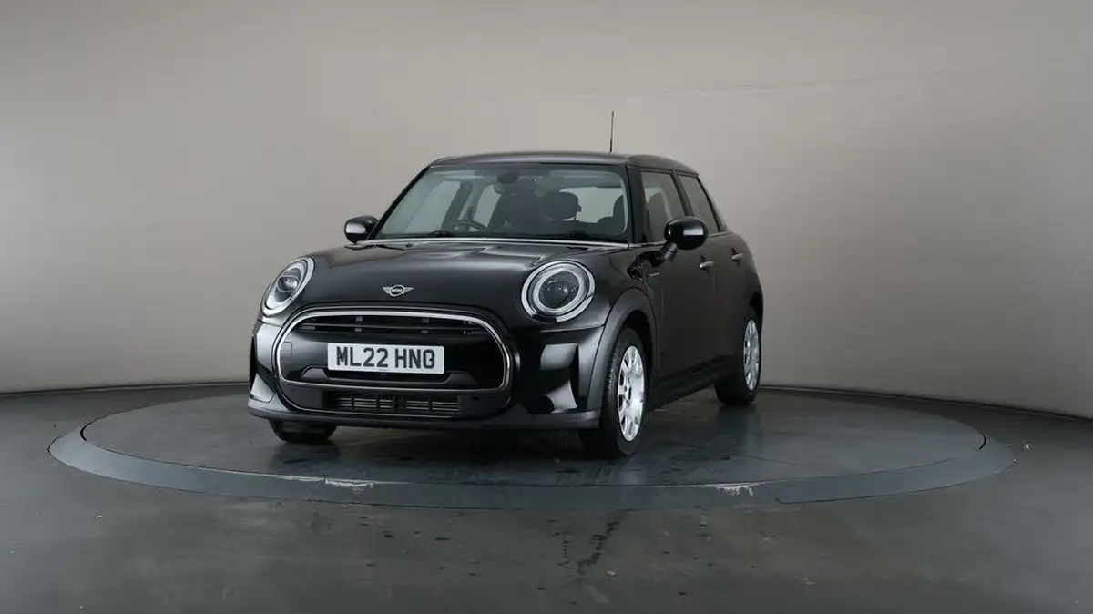 2022-mini-cooper-15-one-classic-5d-big-37
