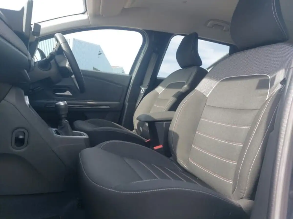 2023-dacia-jogger-10-tce-extreme-se-big-11