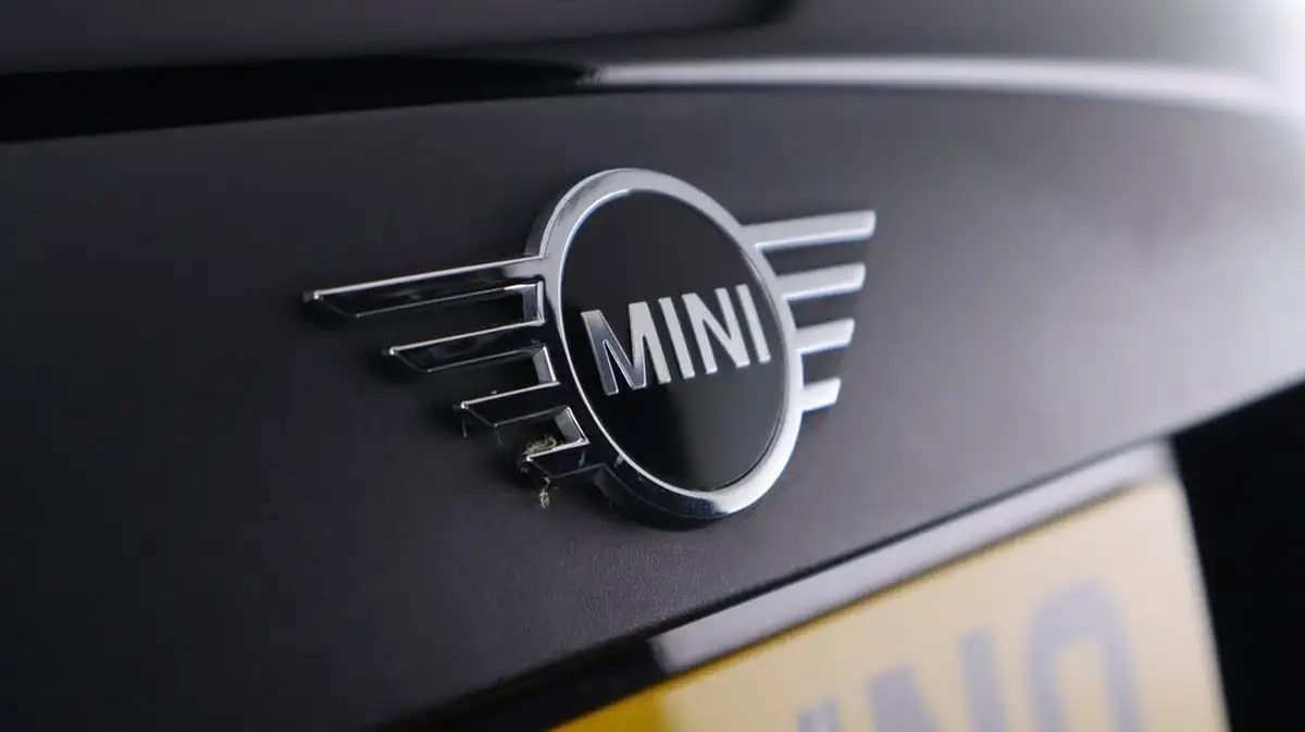 2022-mini-cooper-15-one-classic-5d-big-20