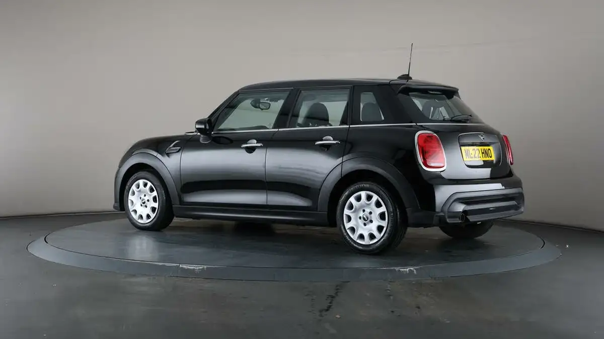 2022-mini-cooper-15-one-classic-5d-big-65