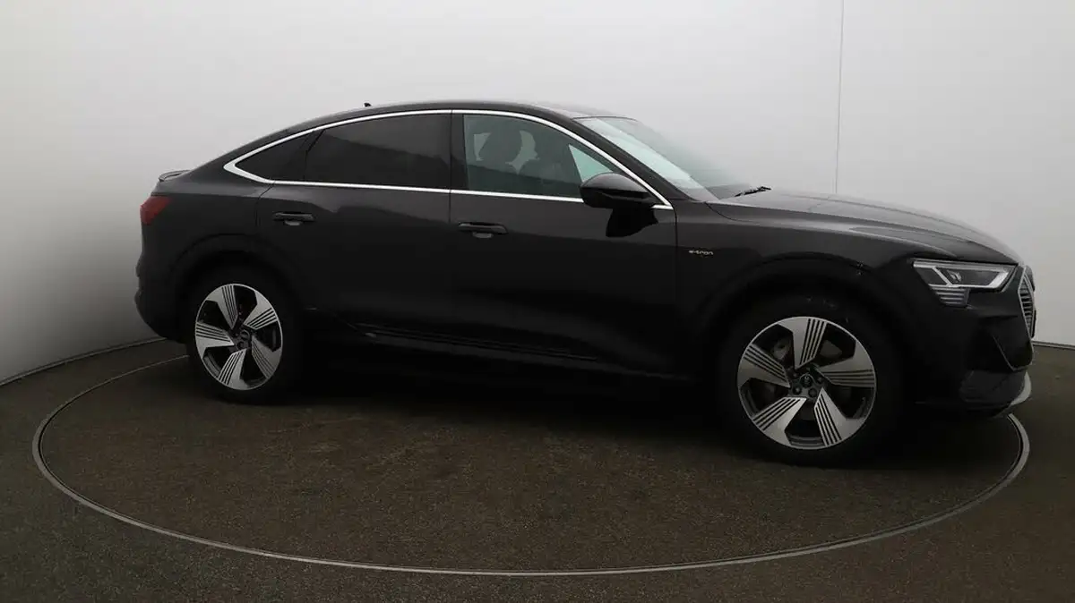 2023-audi-e-tron-55e-s-line-sportback-big-39