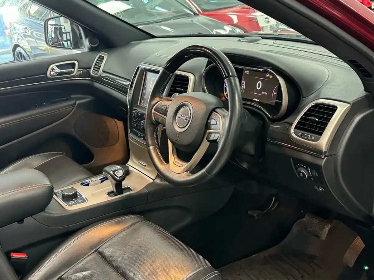 2015-jeep-grand-cherokee-30crd-overland-big-23