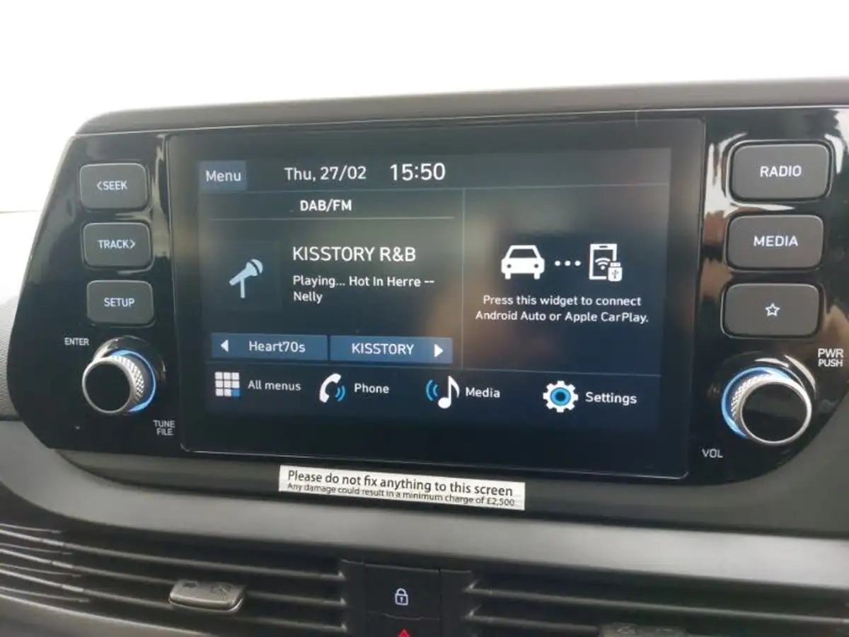 2024-hyundai-i20-10-t-gdi-advance-big-10