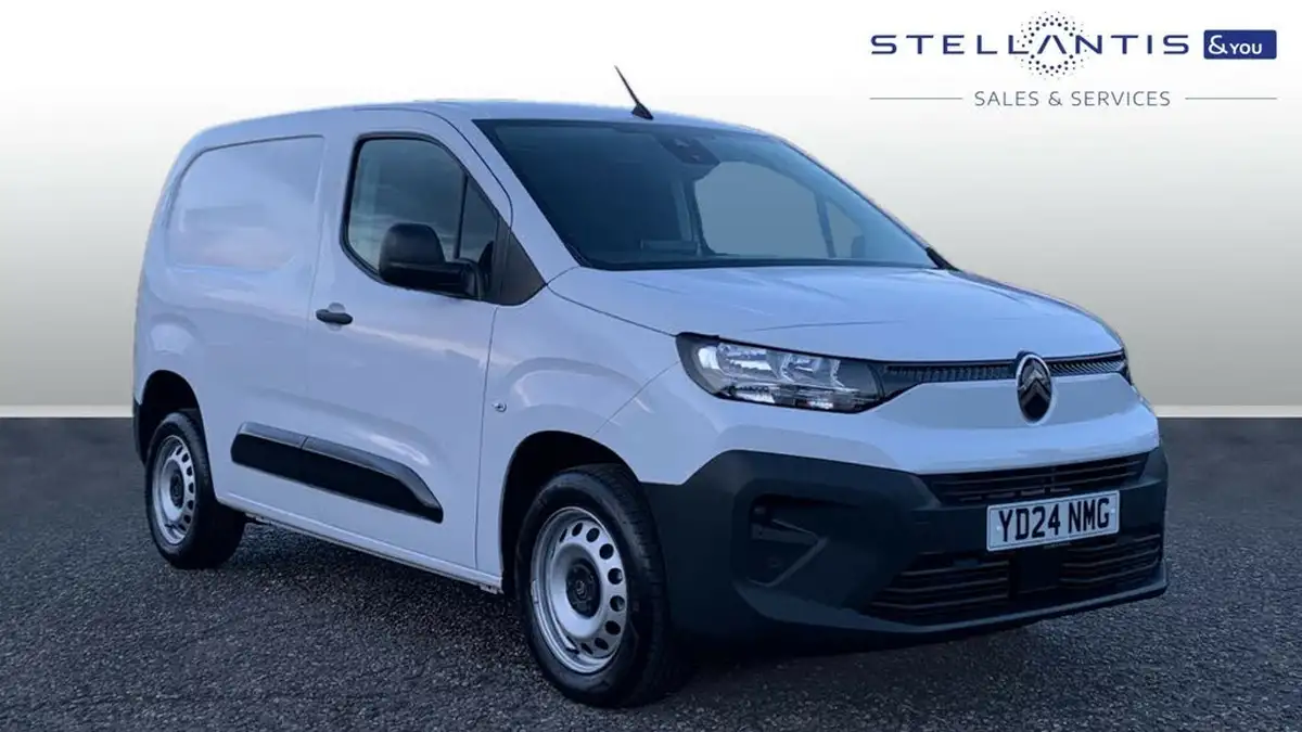 2024-citroen-berlingo-15-bluehdi-m-enterprise-100pseu6e-big-0
