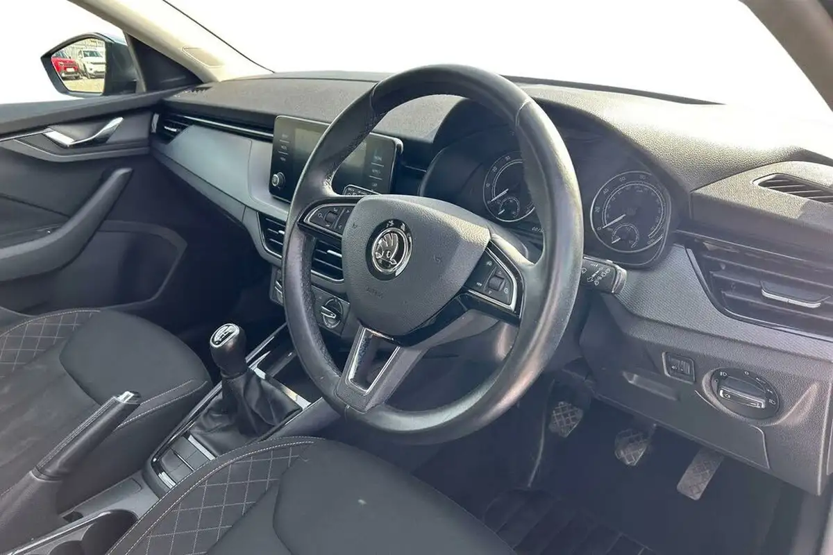 2020-skoda-scala-10-tsi-se-115ps-big-5