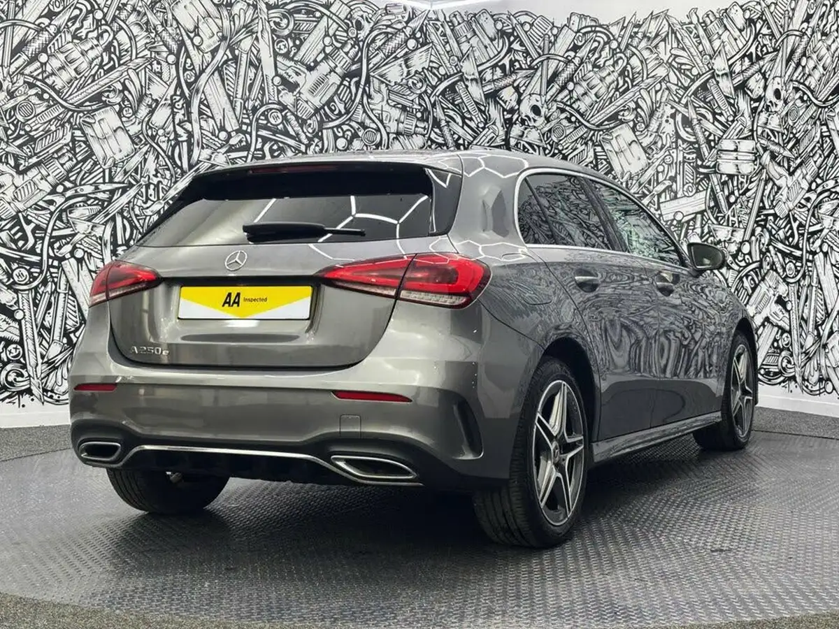 2021-mercedes-benz-a-class-13-a250e-amg-line-hatchback-5d-big-7