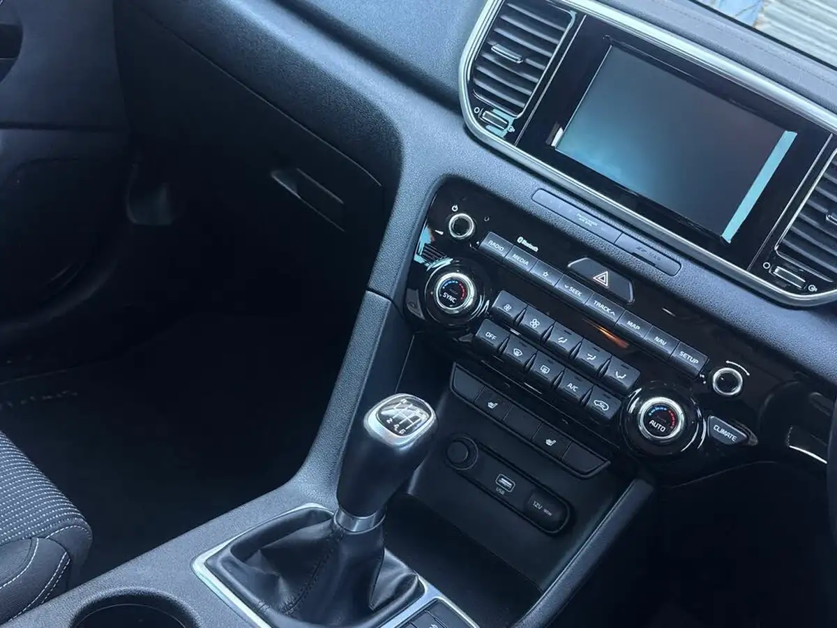 2019-kia-sportage-16-gdi-2-big-16