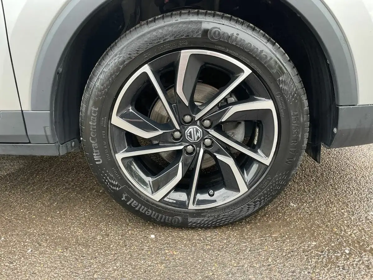 2022-mg-zs-suv-15-vti-tech-exclusive-big-8