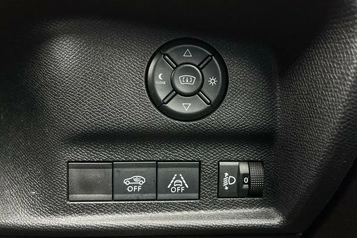 2022-citroen-c4-big-21