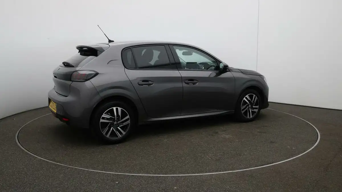 2023-peugeot-208-12-puretech-allure-premium-100ps-big-44