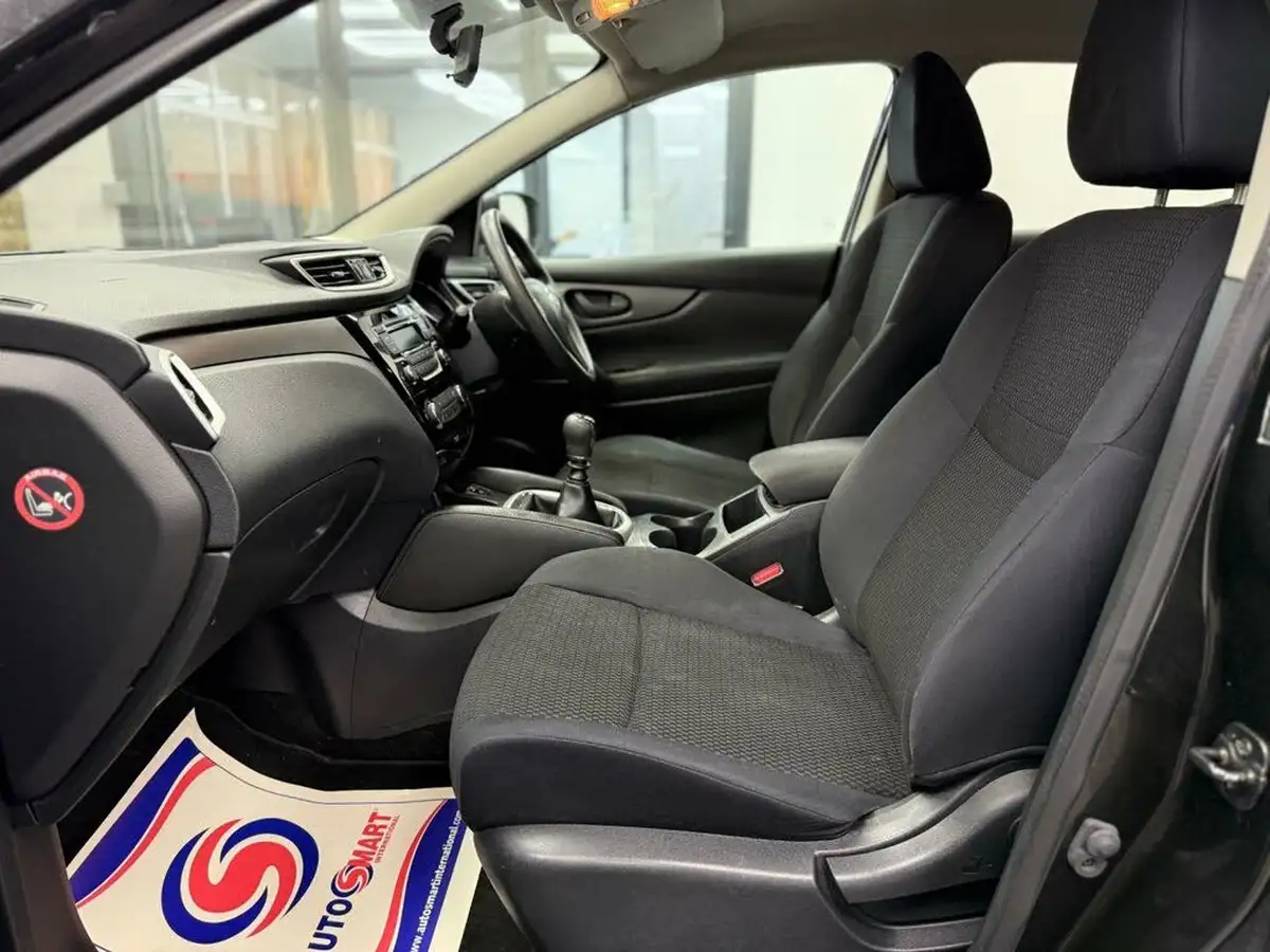 2014-nissan-qashqai-15dci-visia-big-60