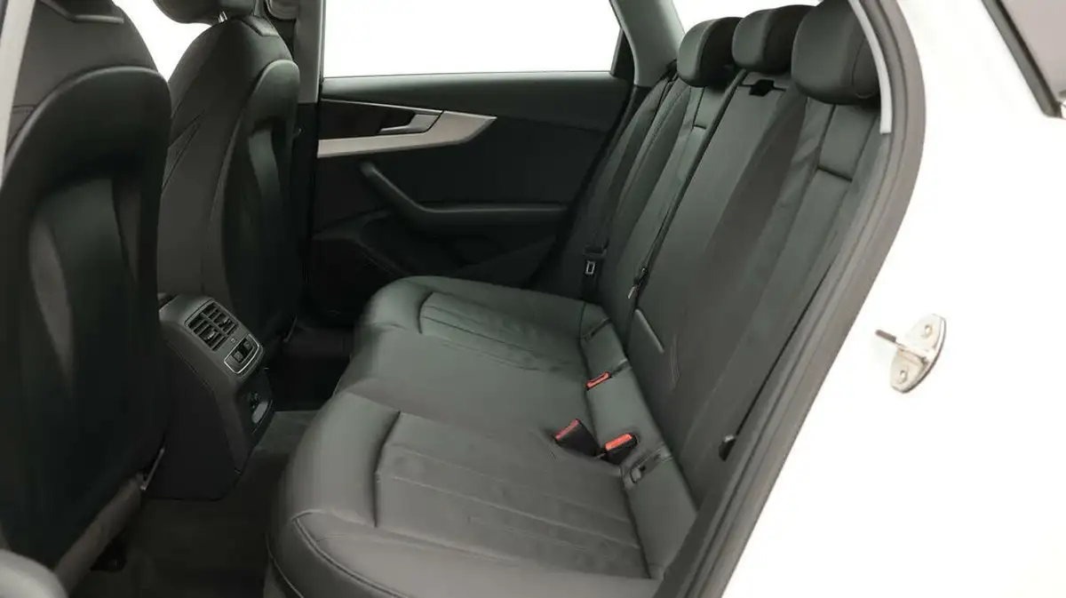 2019-audi-a4-avant-20-30-tdi-sport-big-16