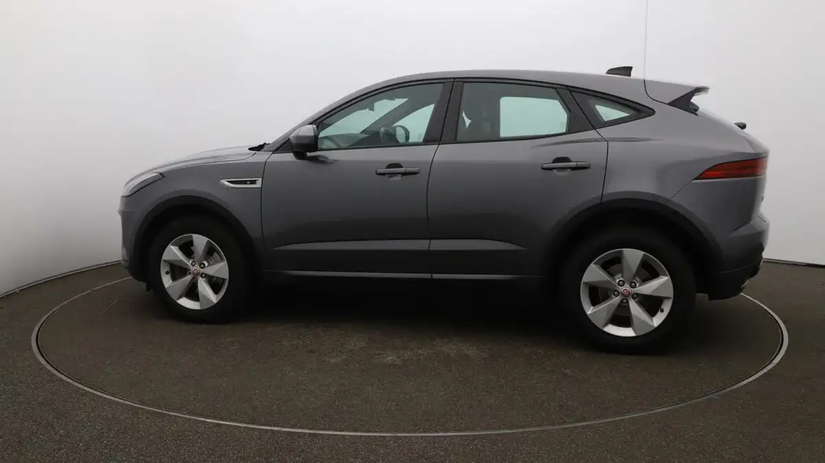 2020-jaguar-e-pace-20-i4d-r-dynamic-s-150ps-awd-auto-big-52