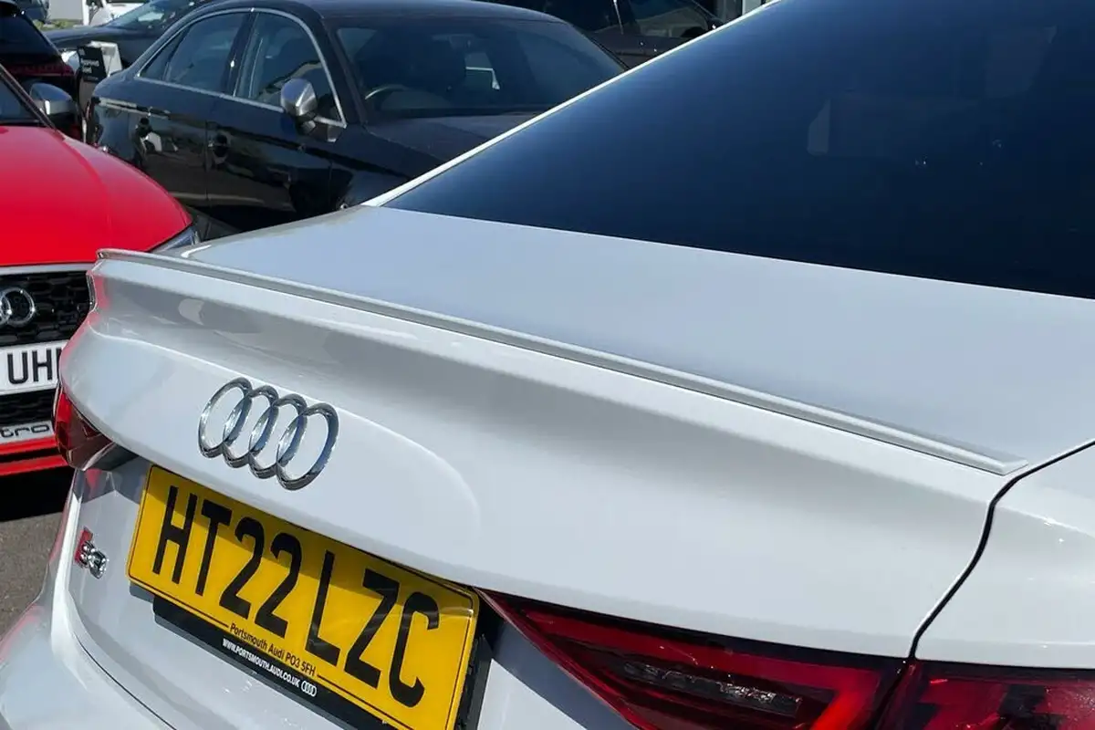 2022-audi-s3-20-tfsi-saloon-4d-big-9
