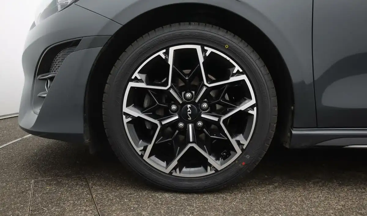 2022-kia-ceed-15-t-gdi-gt-line-big-18