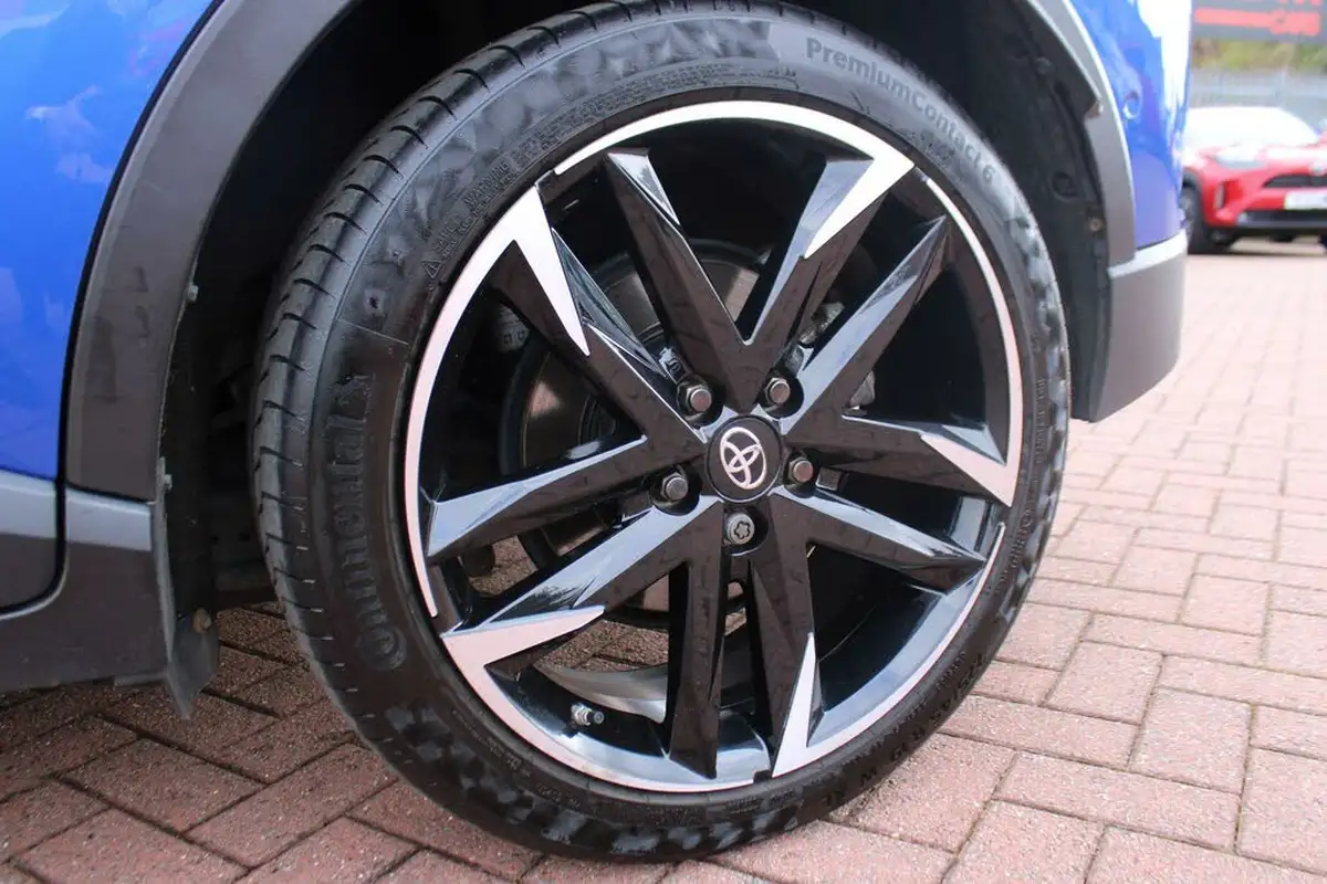 2021-toyota-c-hr-20-vvt-i-gr-sport-big-12