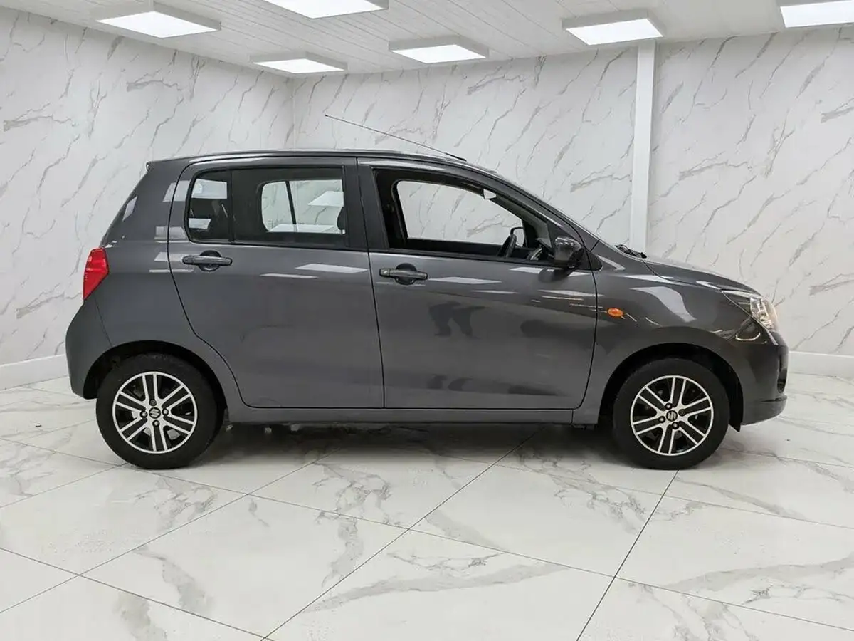 2018-suzuki-celerio-10-sz4-ags-big-11
