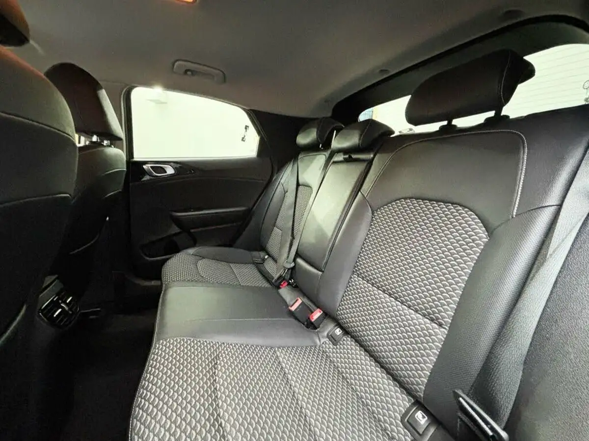 2021-kia-xceed-15-t-gdi-3-big-21
