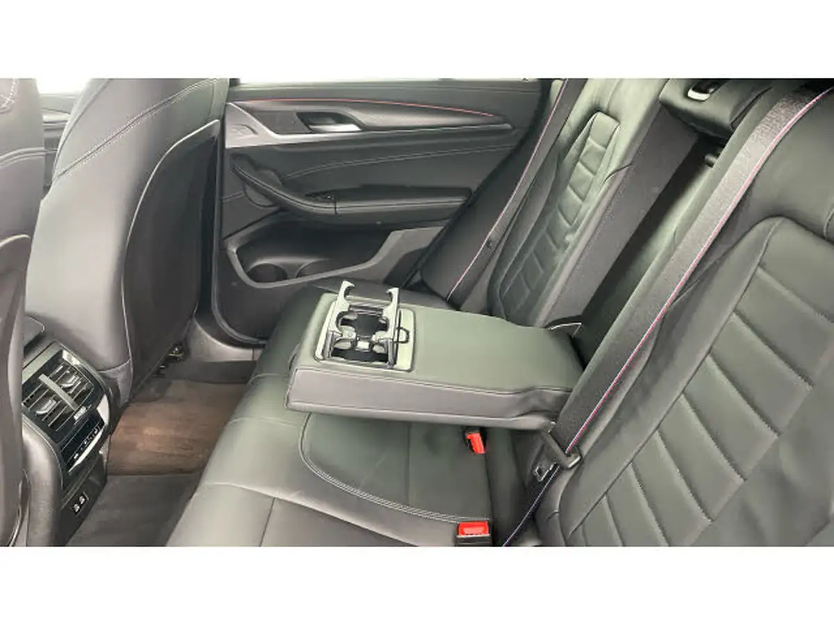2022-bmw-x4-30td-m40d-big-34